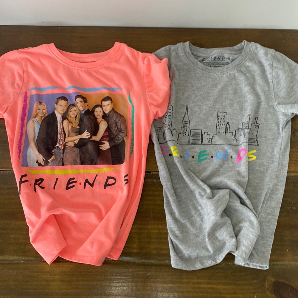 SET OF 2 FRIENDS TSHIRTS, GIRLS SIZE 10/12